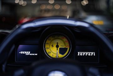 Tableau de bord Ferrari 488 Spider sur Joost Prins Photograhy