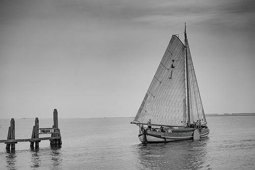 Plattbodenschiff (Tjalk) auf dem Haringvliet