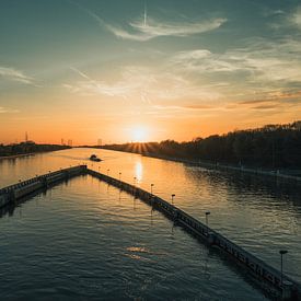 Zonsondergang op het Albertkanaal von Prachtig  Diepenbeek