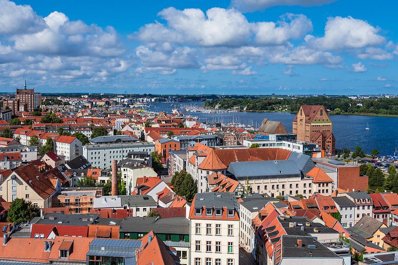 Blick auf die Hansestadt Rostock von Rico Ködder