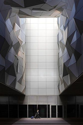Voorbij Lopen- Passing By (Awarded)