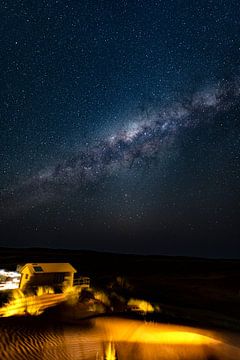 Melkweg boven de Namib woestijn in Namibië, Afrika van Patrick Groß