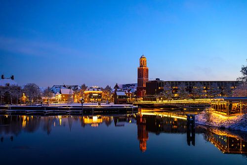 Zwolse binnenstad tijdens een koude winterse zonsondergang van Sjoerd van der Wal Fotografie