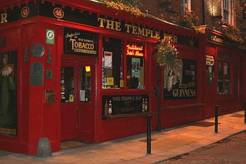Temple Bar District bei Nacht, Dublin.