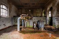 Verlassene Fabrik im Zerfall.