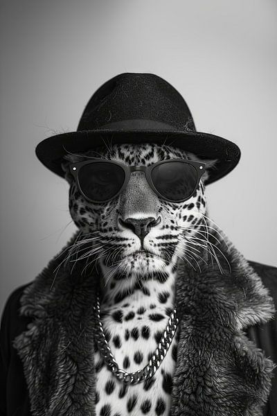 Portrait élégant d'un léopard avec un chapeau et des lunettes de soleil par Poster Art Shop