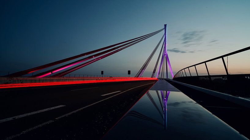 Rhine bridge Wesel at night by Michiel kijkt!