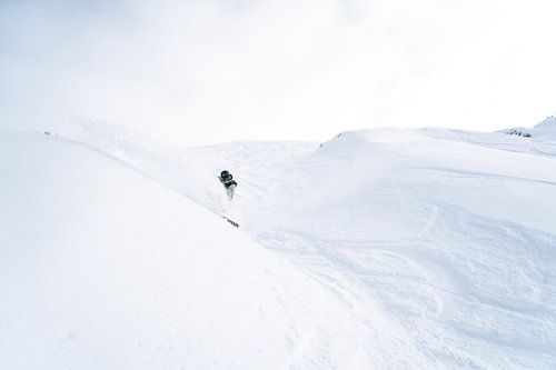 Freeriden in de poedersneeuw in Montafon, Vorarlberg Snowboardgroep