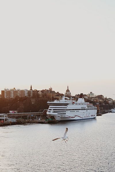 Stockholm by Hello Pompoyo