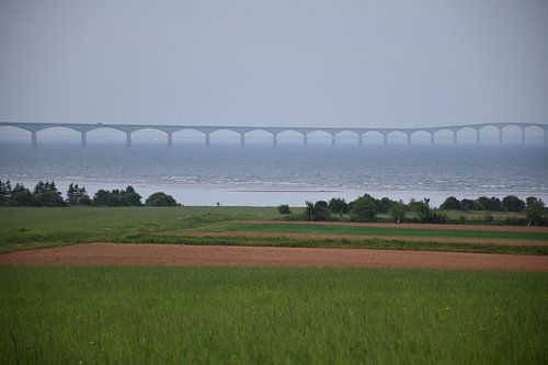 Confederation Bridge in de zomer