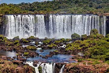 Die Iguazu Wasserfälle zwischen Argentinien und Brasilien