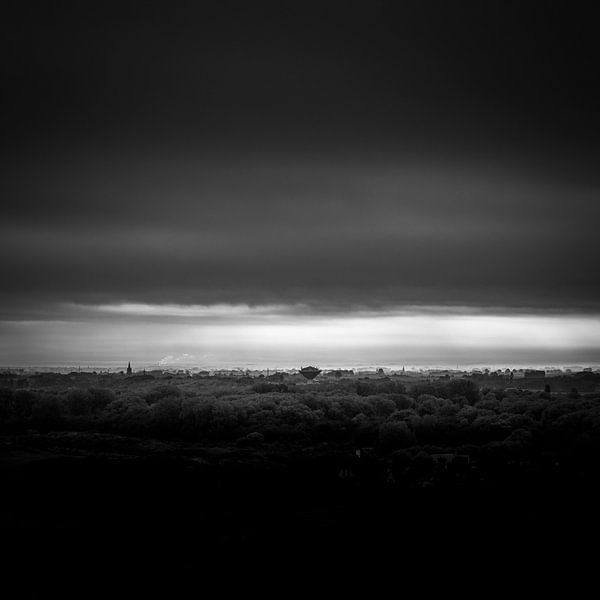 The quiet transition from nature to the city. by Johan Cusseneers