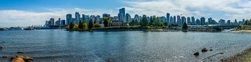 Panorama van Vancouver uit Stanley Park van Hans-Heinrich Runge