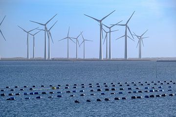 Windenergie en mosselbanken van Willem Laros | Reis- en landschapsfotografie