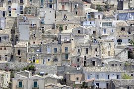 Huizen by Annelies van der Vliet