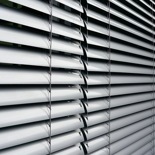 Jalousie am Fenster von Heiko Kueverling