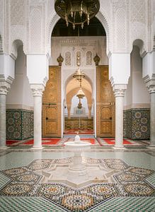 La tombe dans le Mausolée de Moulay Ismail | Meknes | Maroc sur Marika Huisman fotografie