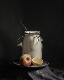 Zeeland flower | fine art still life photography in color | print wall art sur Nicole Colijn