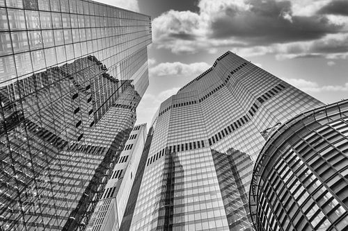 Reflectie in de wolkenkrabbers