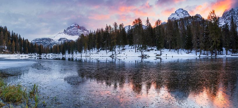 Sonnenaufgang in den Dolomiten von Daniela Beyer