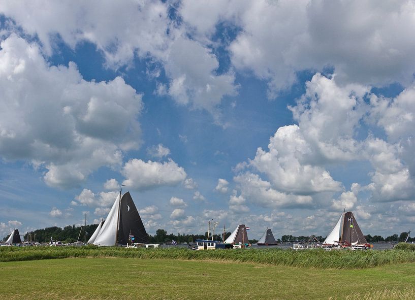 Skutsje Silen 2, De Veenhoop, Friesland by Rene van der Meer