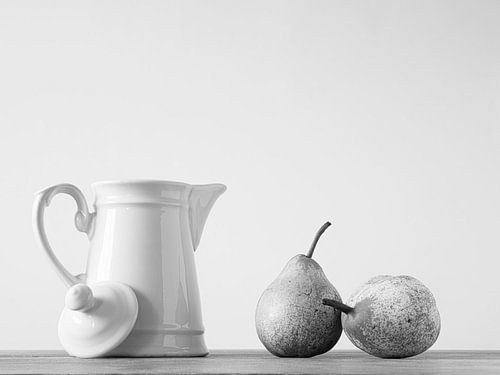 Porseleinen theepot met peren