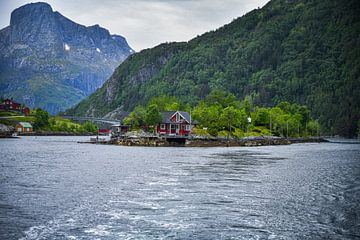 House by the fjord by Matthias Spartz
