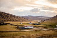 Drieluik: Zonnegloed op de IJslandse bergen lll van Jordy Brada thumbnail