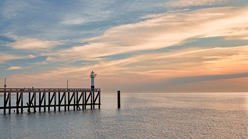 Zonsondergang vanop het Oosterstaketsel in Blankenberge