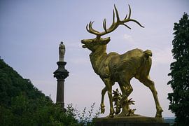 Kasteel Goldener Hirsch Drachenburg van Luis Emilio Villegas Amador