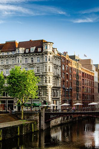 Art Nouveau building and town house bridge at Bleichenfleet in Hamburg