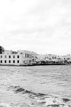 Blick auf Mykonos-Stadt | Schwarz-Weiß-Foto | Griechenland Europa Reisefotografie von HelloHappylife