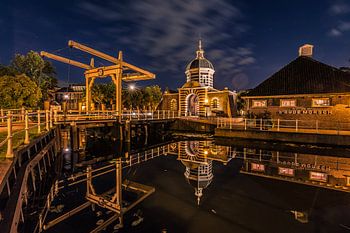 Le Morspoort à Leiden pendant la nuit