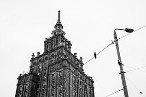 Sowjetische Architektur & ein Vogel