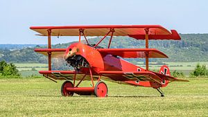 Nachbau eines Fokker DR.1 Dreideckers.