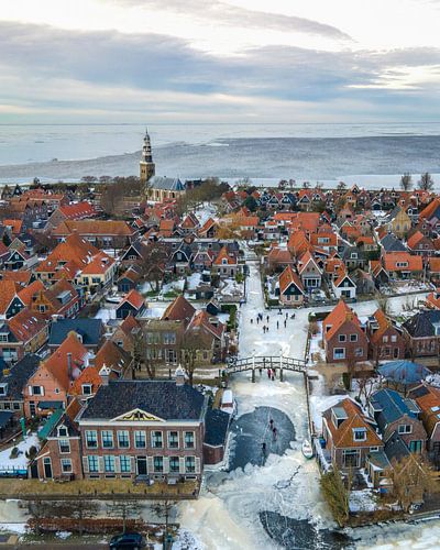 Een klassiek Hollands wintertafereel aan het IJsselmeer