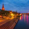 Panorama Maastricht : Vue de la Meuse près de Wijck en soirée. sur Bert Beckers