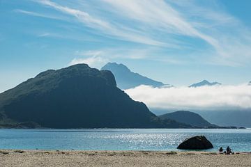 Haukland Beach on the Lofoten islands in Norway sur Rico Ködder