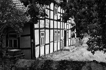 Motiv 3 – „Der alte Kotten“: Das Haus, das Geschichte atmet