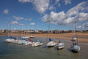 Elie Harbour mit Elie Beach, Fife, Schottland, Vereinigtes Königreich