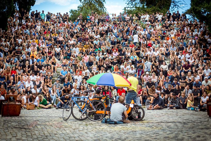 Karaoke in Mauerpark by Julian Buijzen