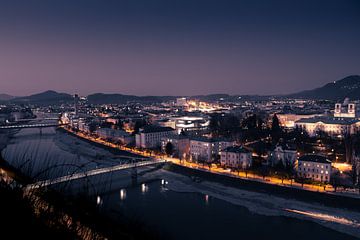 Lichtshows bij zonsondergang in Salzburg van Daniel Fankhauser