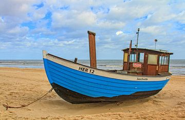 On the beach with the trawler Tern by Holger Felix