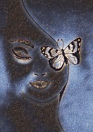 Frau mit Schmetterling