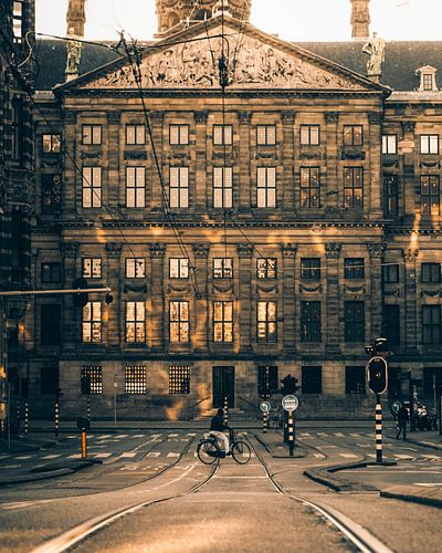 Rathausstraße am Morgen