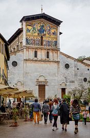 San Frediano church with Byzantine mosaic in Lucca, Tuscany, Italy by Joost Adriaanse