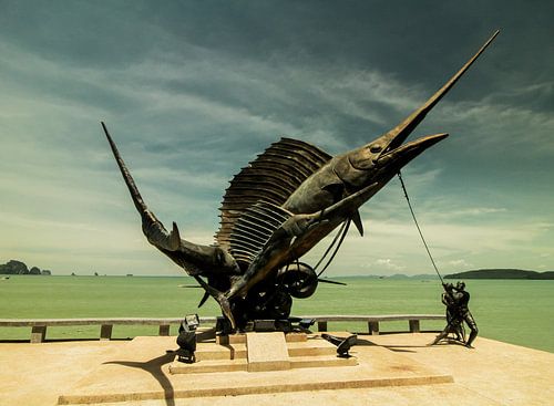Standbeeld Marlin-Fish in Krabbi Thailand