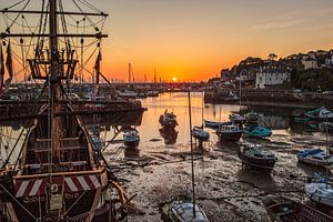 Sonnenaufgang im Hafen von Brixham von Rob Boon