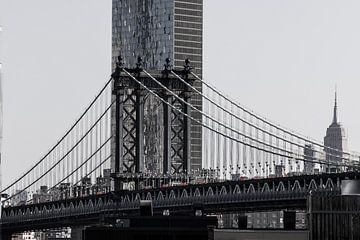 Pont de Manhattan sur Anne van Doorn