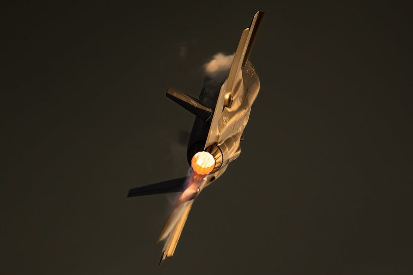 F-35 im Abendlicht von KC Photography